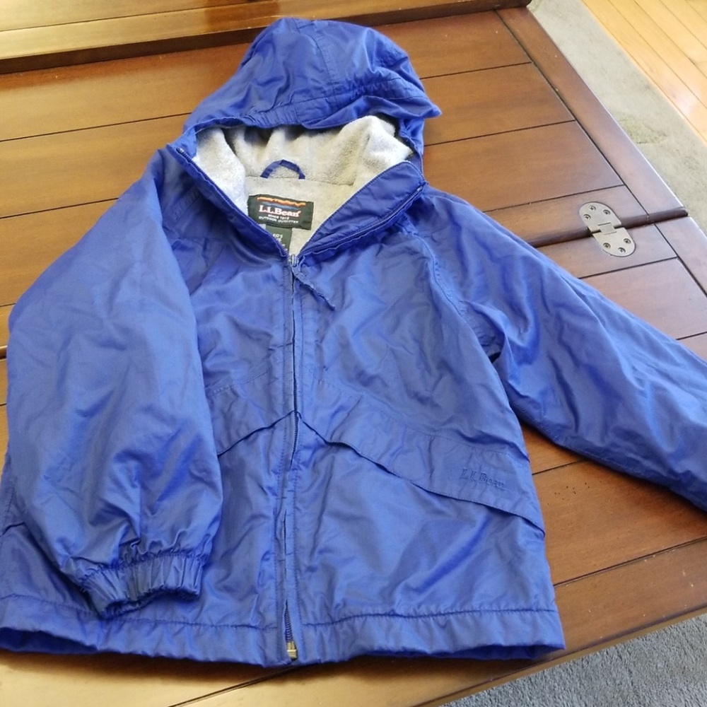 🌏 L. L. BEAN JACKET